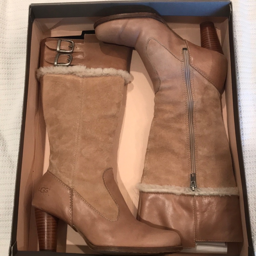 Ugg Australia Raya boots warm taupe color